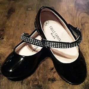 NWOT Girls Sz 7 Falls Creek Kids Black Silver Blingy Little Cute Heels